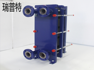 發(fā)貨進(jìn)行時(shí)，8臺(tái)水水板式換熱器整裝待發(fā)